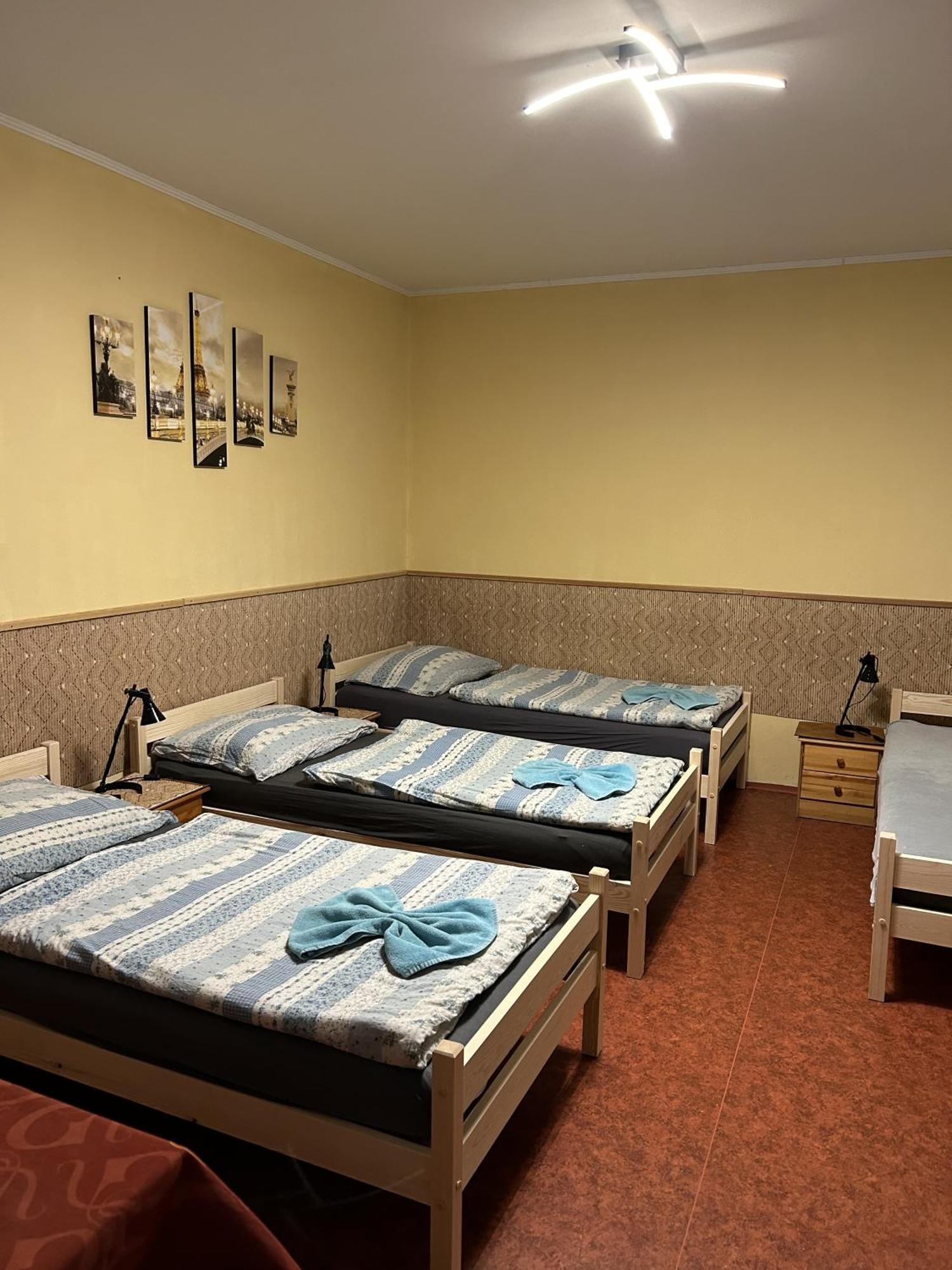 Penzion Rajf Krnov Buitenkant foto